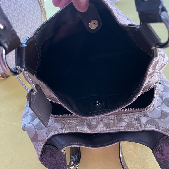 Authentic Coach Ashley Signature Hobo Bag Khaki - Picture 12 of 16